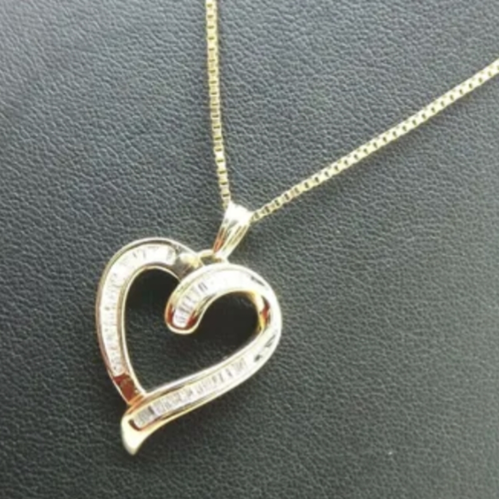 Vintage.98CT Diamond Baguette H VS1 Heart Pendant necklace 14K 585 gold 3.7gr